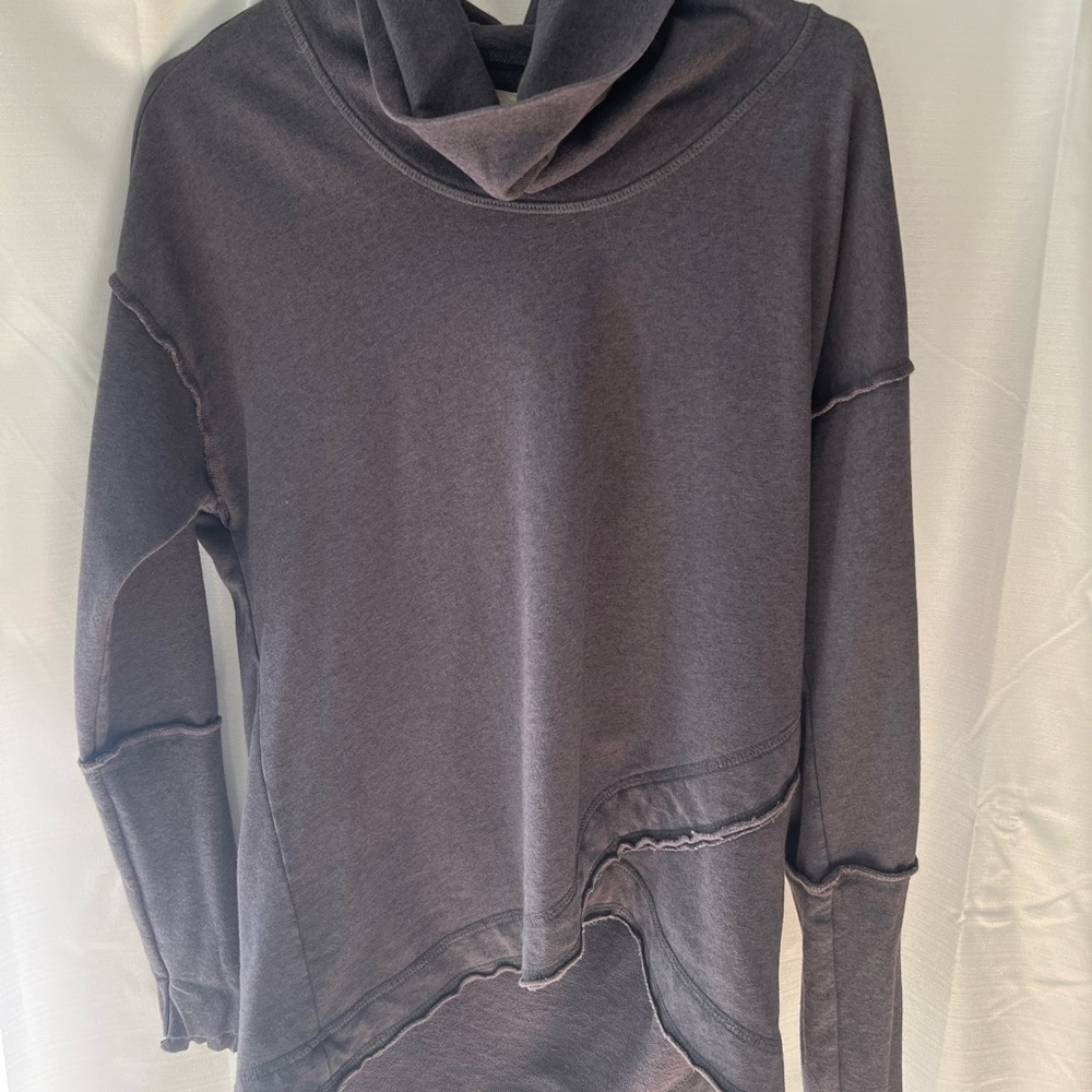 Good condition. 80%organic cotton. 20%polyester From Evereve